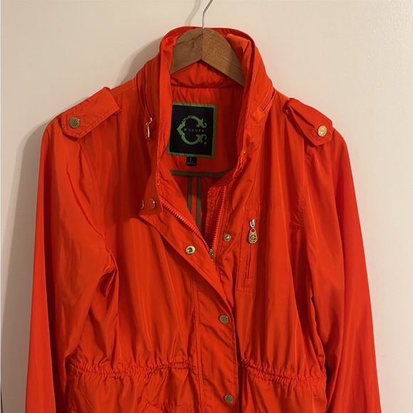 C. Wonder Jacket - Picture 2 of 9